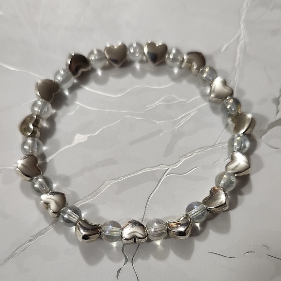 Beez Kneez Bracelets Jewelry - Handmade Silver Heart Beaded Bracelet